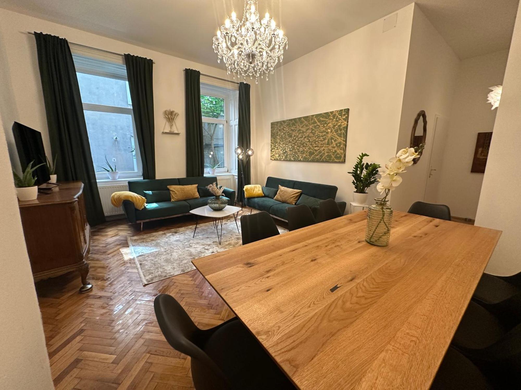 Central Apartment In Viennese Old Building Exterior foto