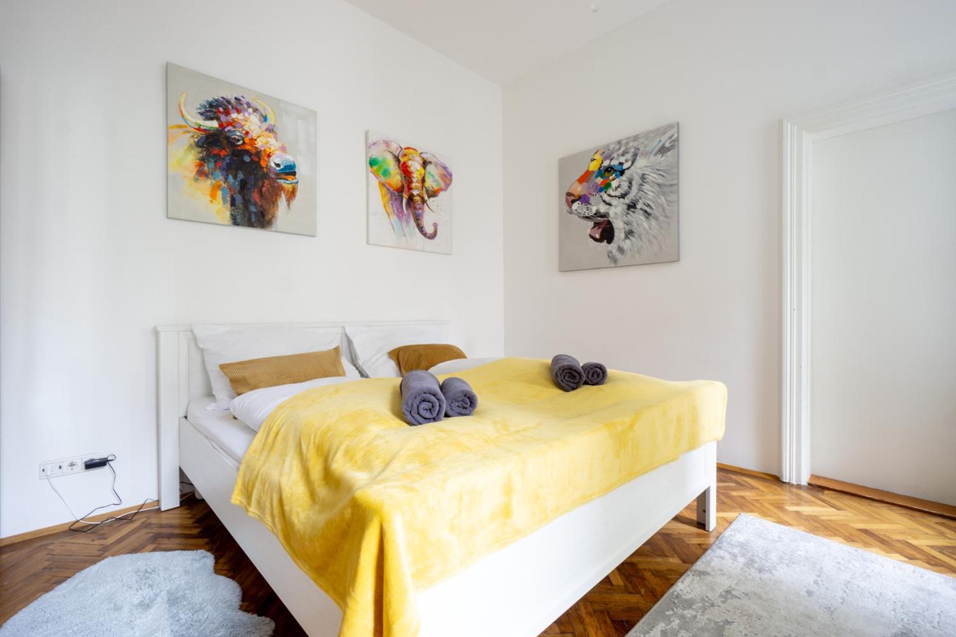 Central Apartment In Viennese Old Building Exterior foto